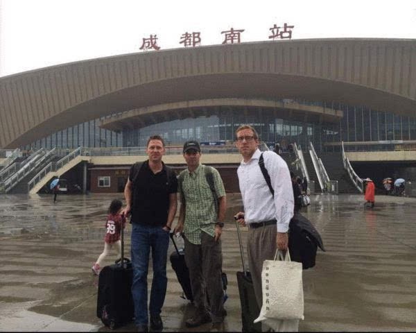 萧煌奇出道14年首度攻蛋 林宥嘉神带“金蛋”神秘现身表心意【三亿体育】(图3) 三亿体育手机版