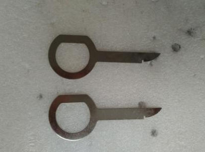 “三亿体育手机版”温碧霞丈夫何祖光简历:投行副总裁 何应钦之孙(图3) 三亿体育